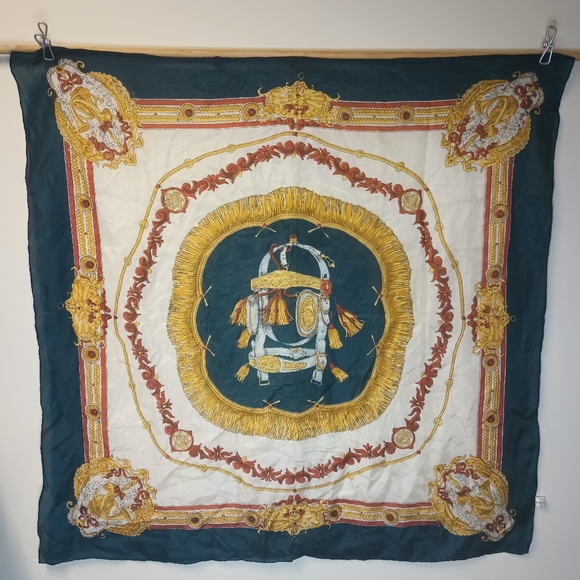 Hand rolled 100% Silk Scarf - Picture 3 of 3